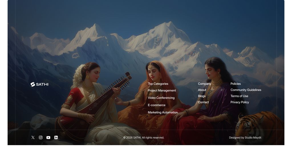 前景中三位神圣的印度女性平静地坐着,一位在弹奏维纳琴(veena),另外两位在宁静的氛围中聆听,她们身着传统的红象牙白与深紫色纱丽,佩戴金色珠…, 图片 1