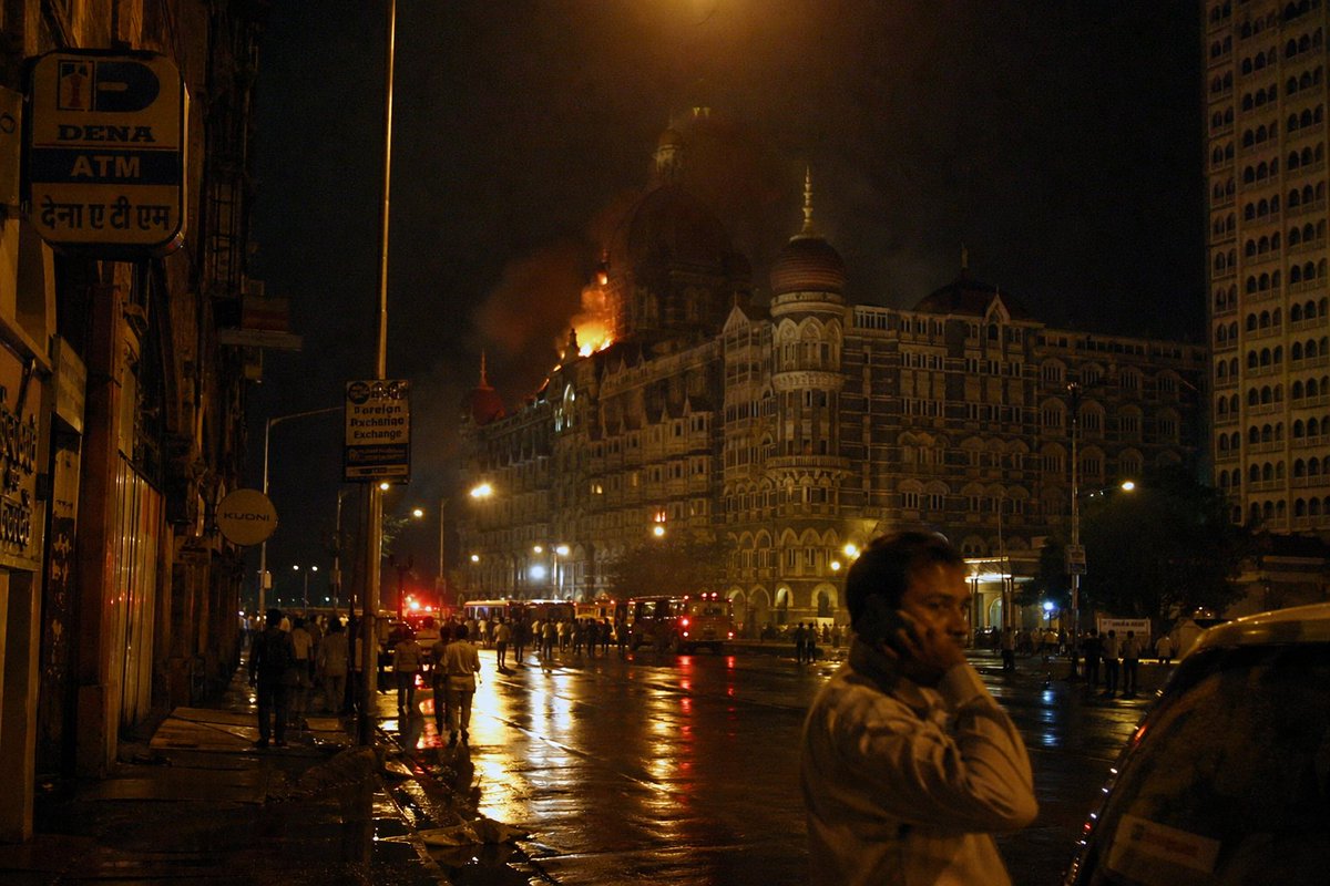 'City of Mumbai on 26th November, 2008 at 10 AM, 6 PM, and 9 PM.' 我没有提供…, 图片 1