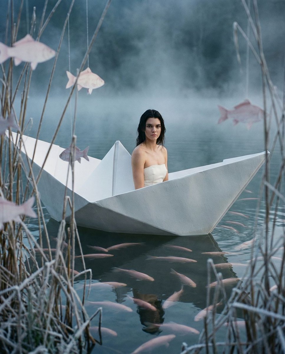 The Stoic Ghost Floating In The Origami Sea, 图片 2