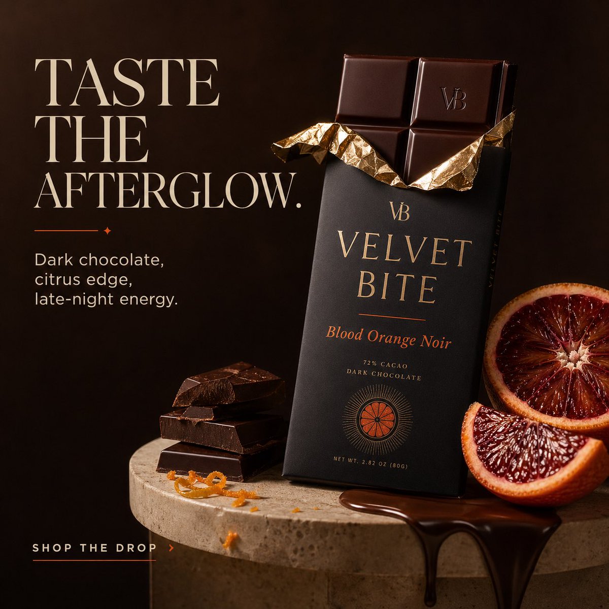为虚构的高端奢华巧克力品牌 Velvet Bite 设计三张高级感方形产品广告。, 图片 1