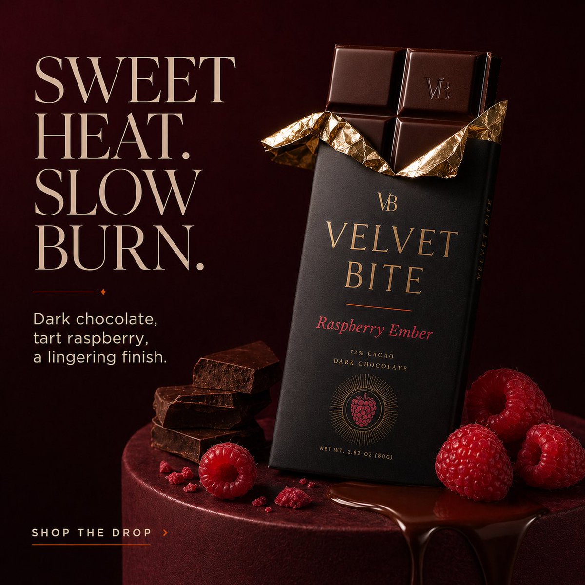 为虚构的高端奢华巧克力品牌 Velvet Bite 设计三张高级感方形产品广告。, 图片 3