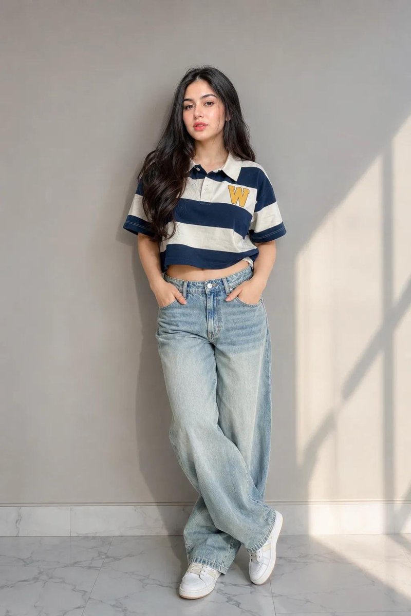 将图片 2 中的服装放到图片 1 中的女性身上,不要改变我的五官和脸部。以参考图片为基础,生成一张 4K 高画质但明亮的图片。效果应看起来真实…, 图片 2