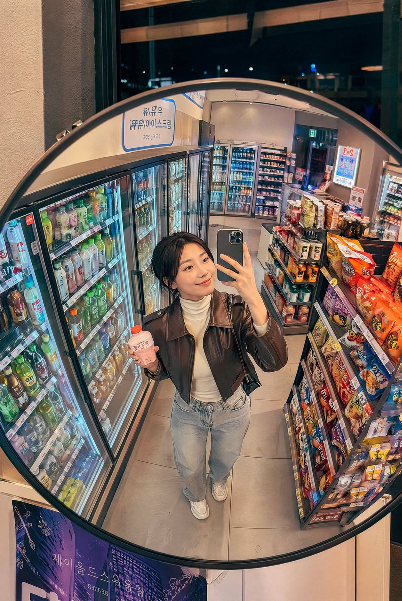 深夜韩国便利店镜面抓拍, 图片 4