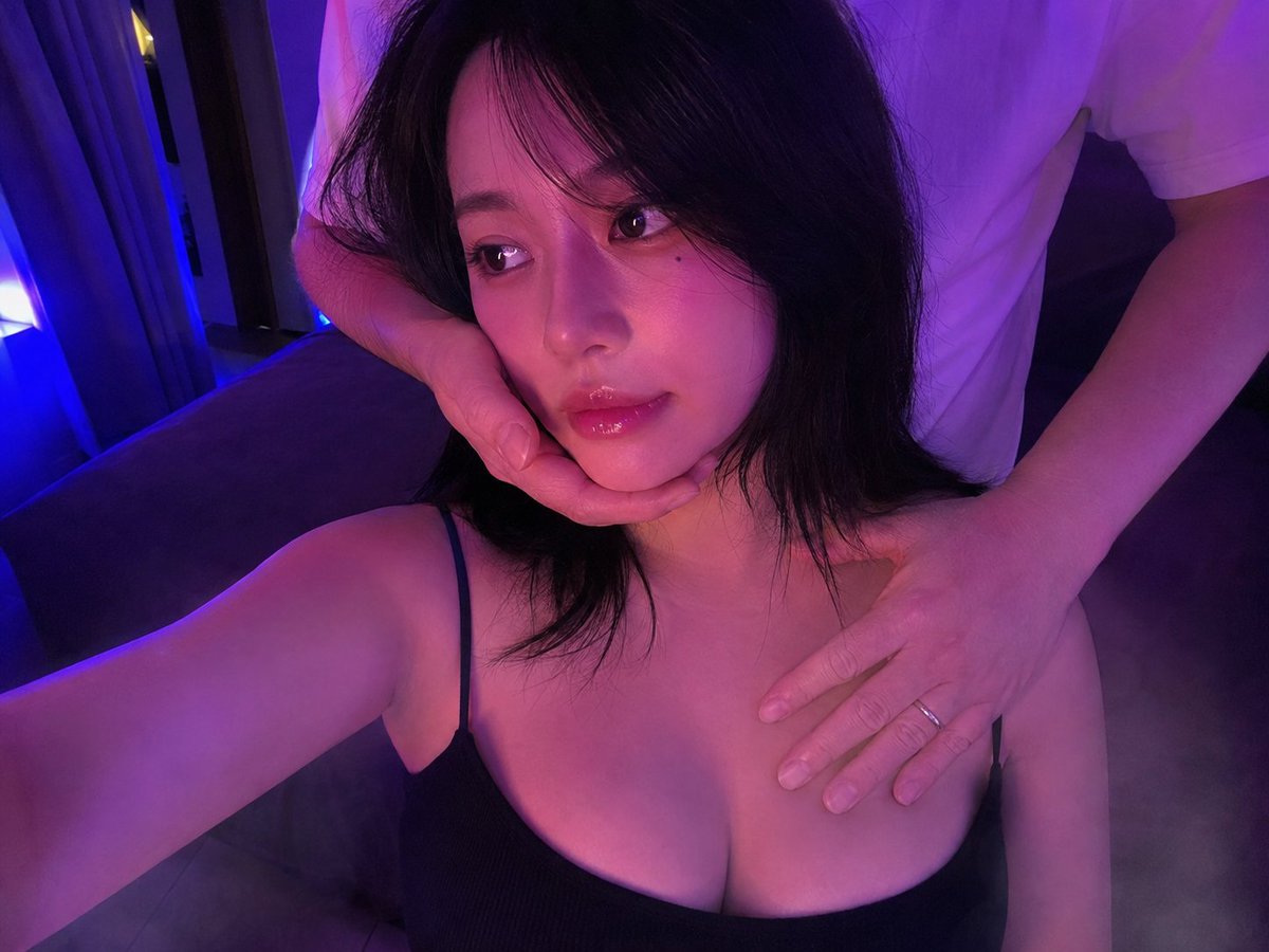 霓虹灯下的绝美视角,ChatGPT 还是牛的🐂, 图片 1