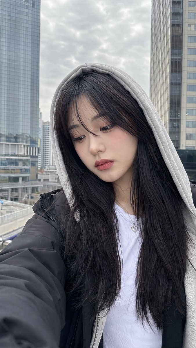 [GPT Image 2 提示词] | ar 9:16 4K High, 图片 1