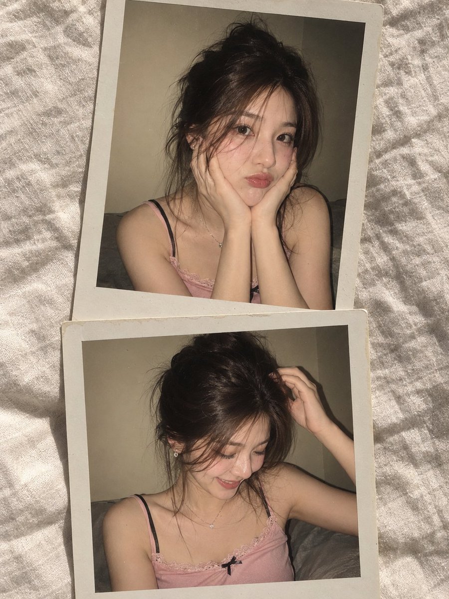一个摄影写实、编辑风格的双照片宝丽来拼贴，画面中是同一位年轻女性的两张不同的抓拍肖像。她有着深棕色头发，梳成松散、略显凌乱的发髻，柔和的细碎发…, 图片 1