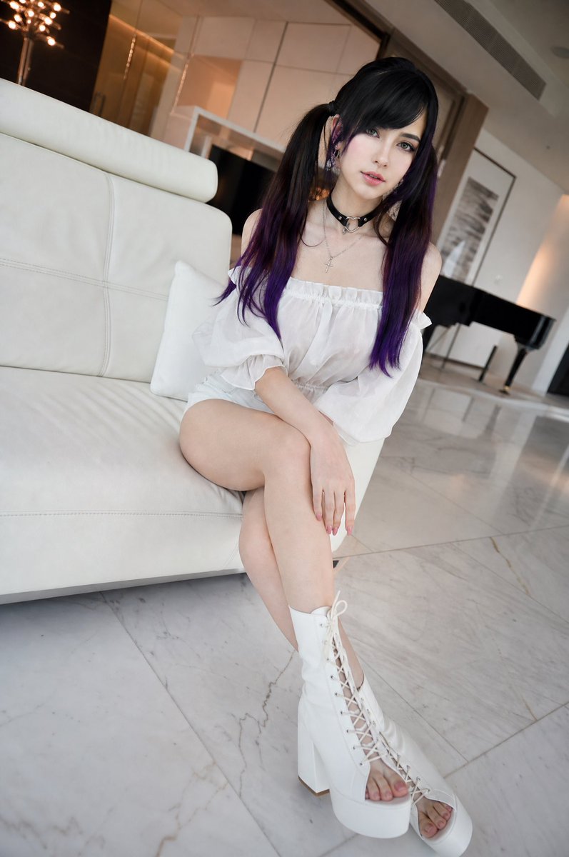 用四个模型尝试角色扮演(Cosplay), 图片 3